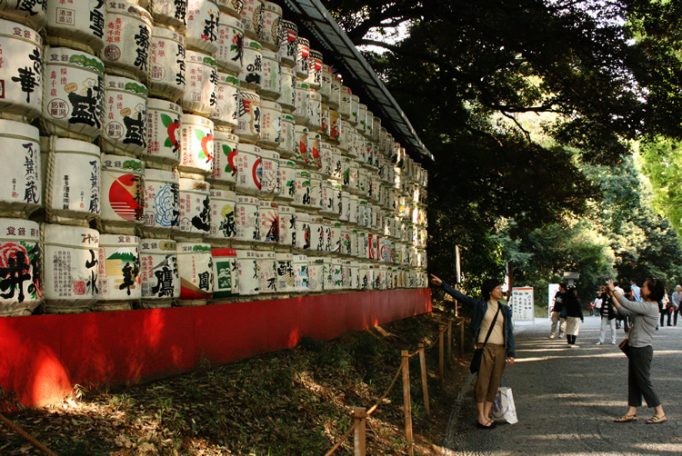 meiji jingu sake barrels