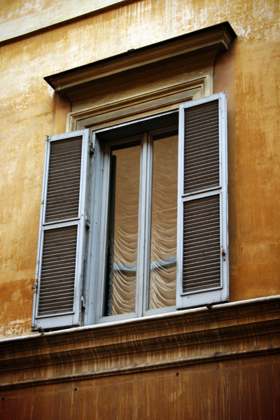 italian curtains