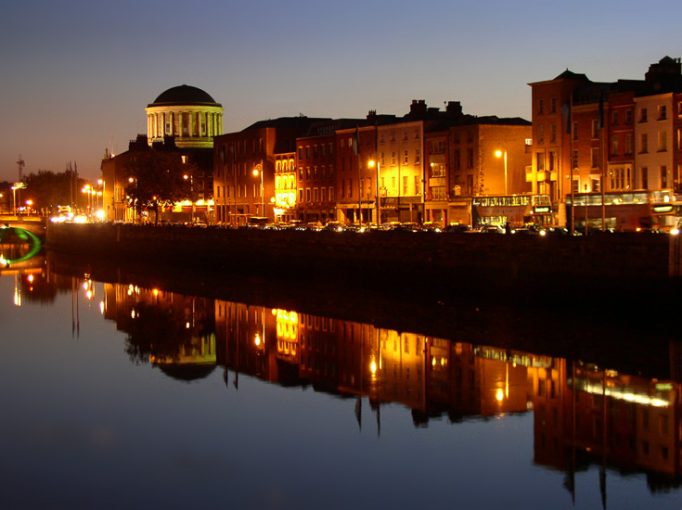 liffey & the four courts