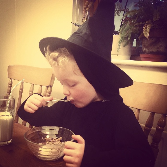 What do witches eat for breakfast?